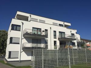 B1E9219B-1CE4-4546-B8D8-ECEBEE2263E3